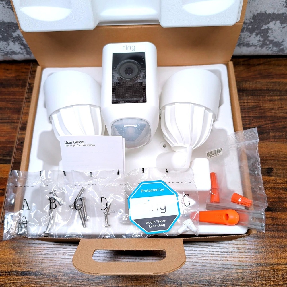 Ring Floodlight Cam Wired Plus White 1080p HD Video Security Camera 5B28S4